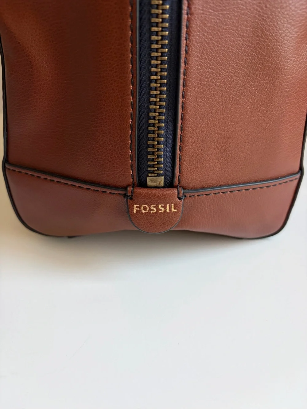Fossil Sydney Satchel Heart Print NWOT